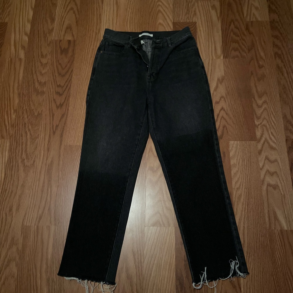 Woman’s pacsun Black Frayed Hem Jeans button fly size 28